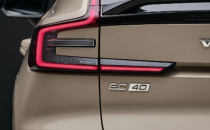  XC40和C40Recharge二人组采用沃尔沃电动汽车的新命名